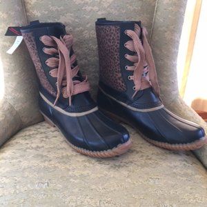 NEW Lands End Womens Duck Boots - Leopard print